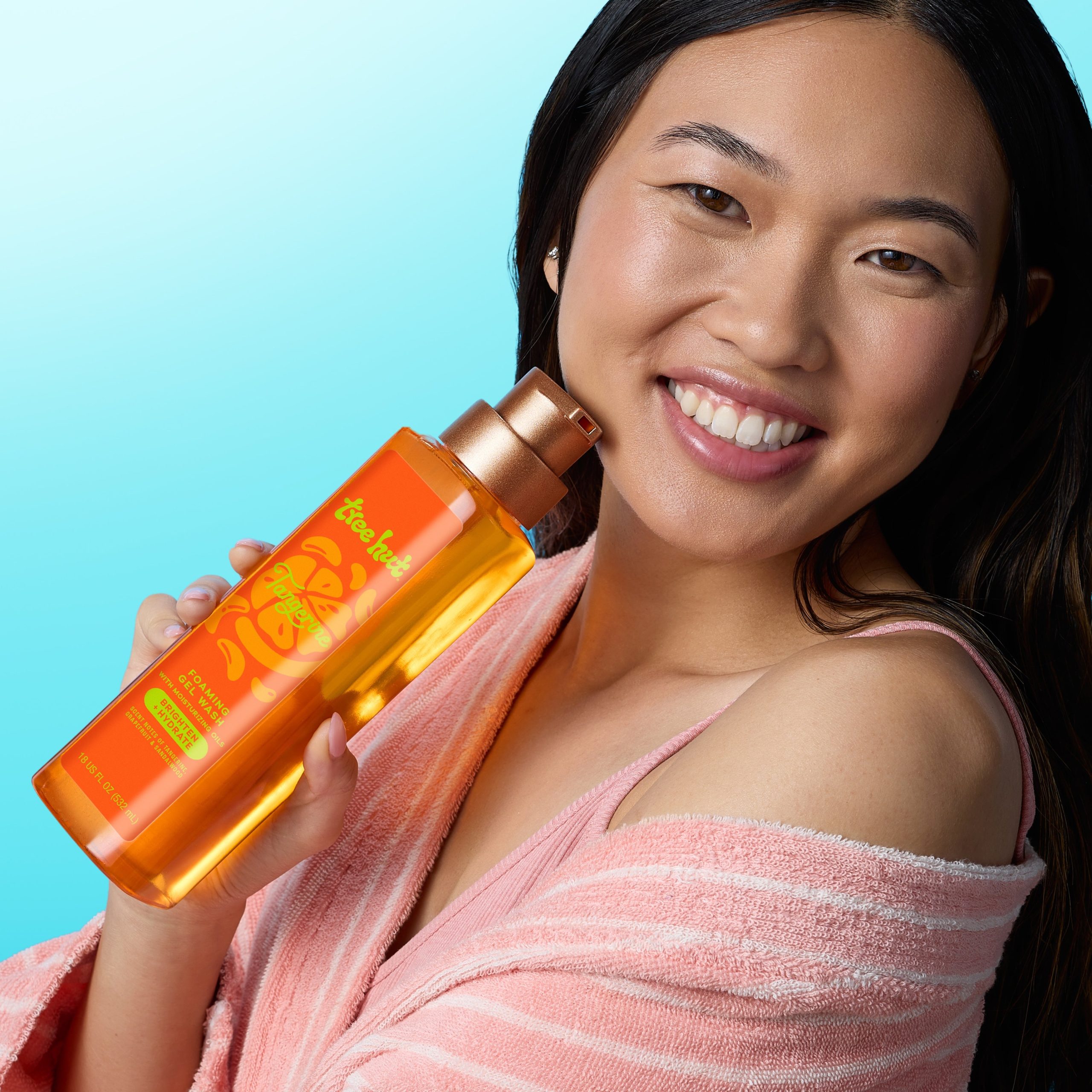 Tangerine Foaming Gel Wash - Image 2