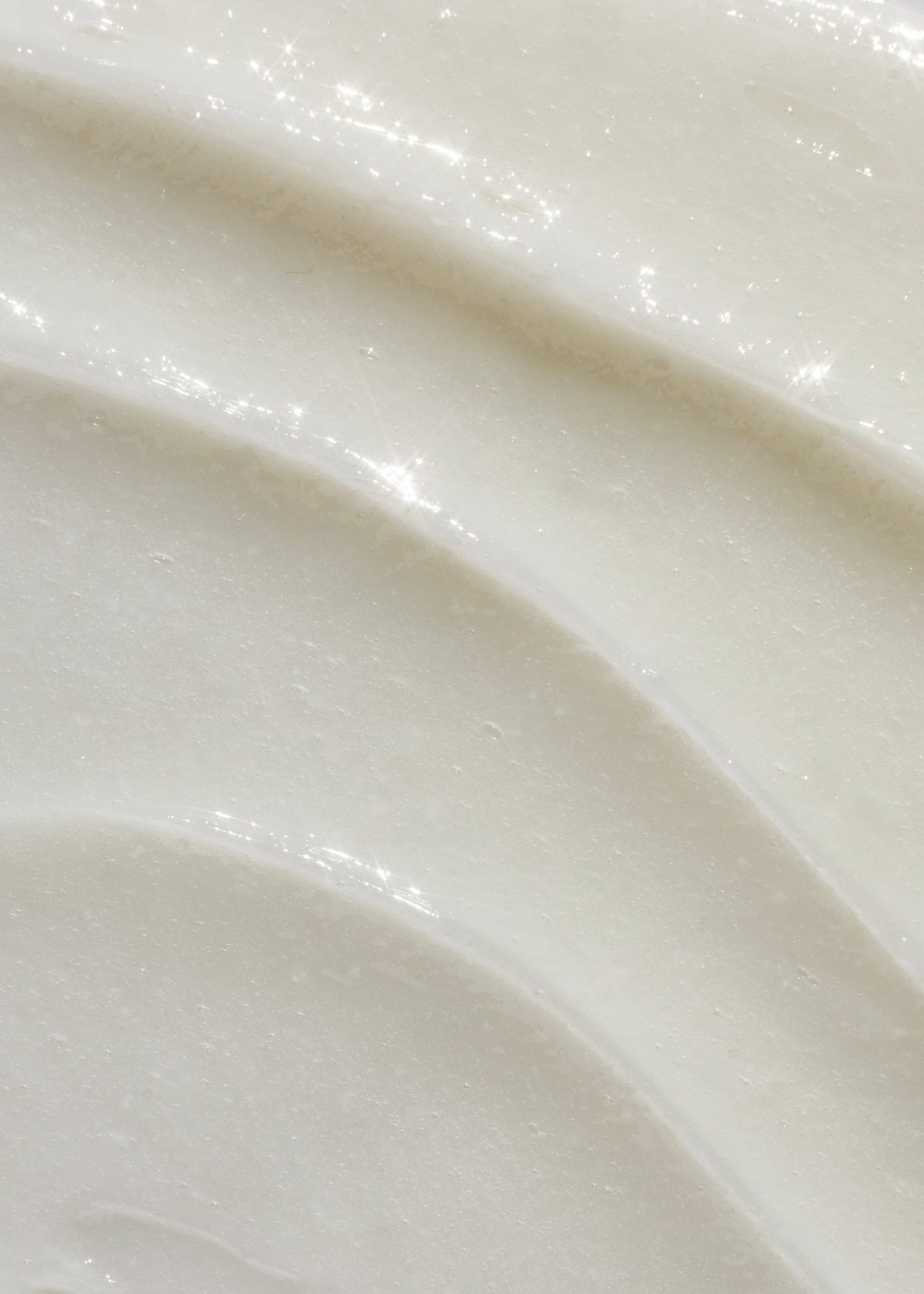Golden Vanilla Overnight Lip Mask - Image 4
